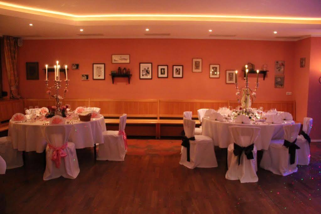 Hotel Grasbrunner Hof Екстериор снимка